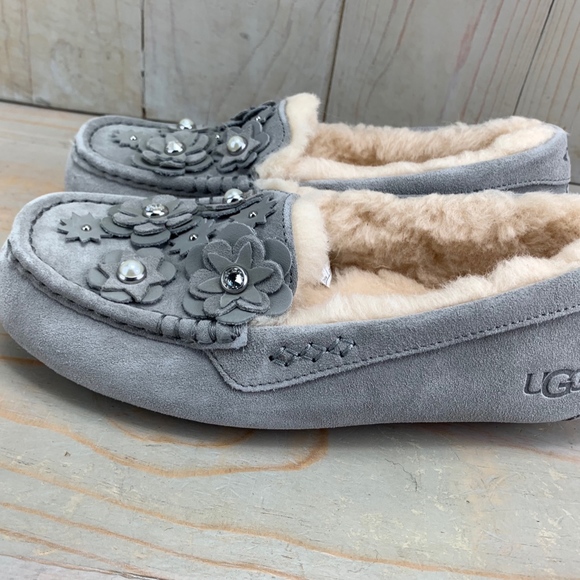 UGG Ansley petal FLOWERS BLING SLIPPERS NIB - Picture 4 of 8